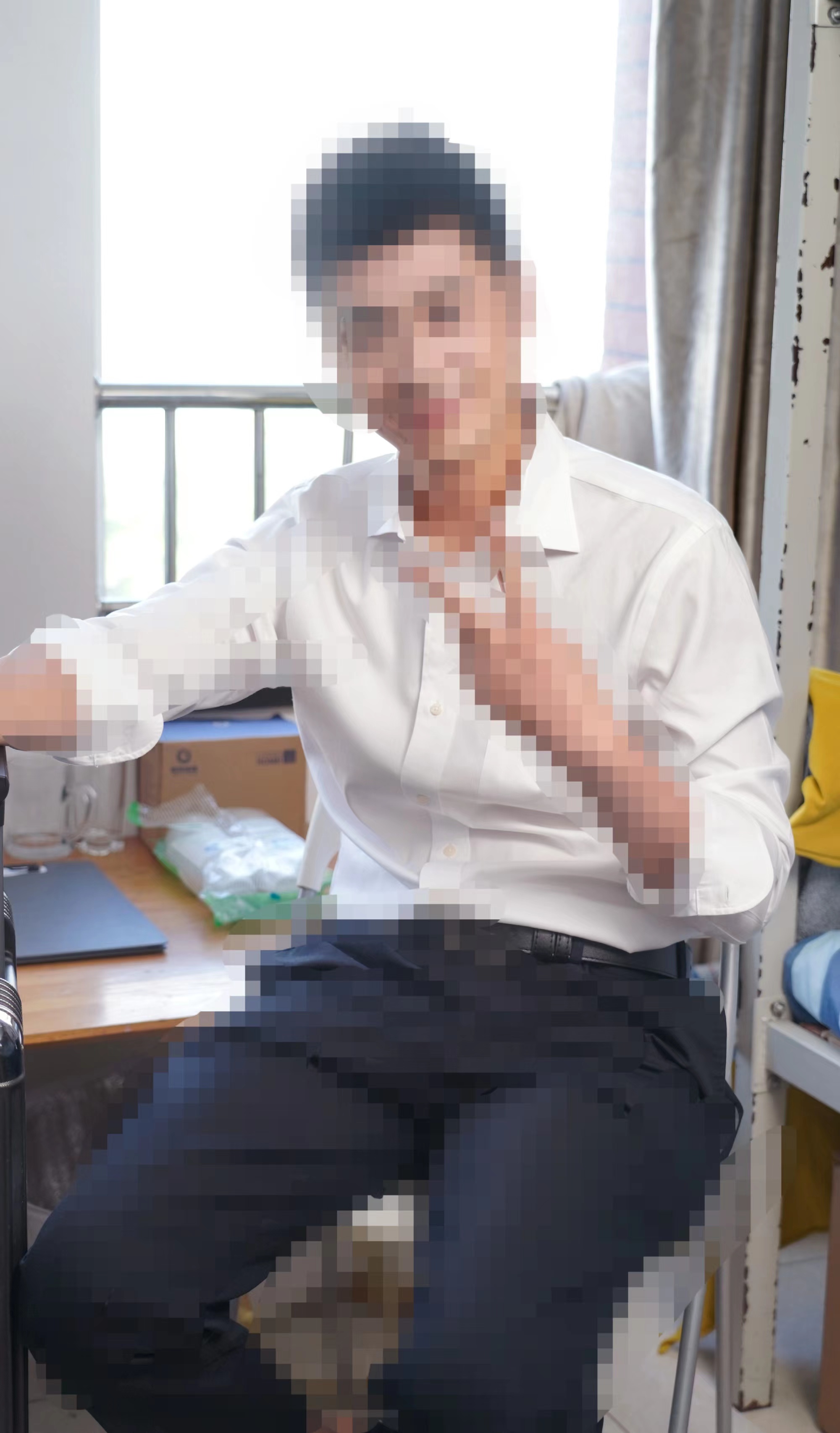 完蛋我被美女包围了老六是谁 老六身份介绍截图