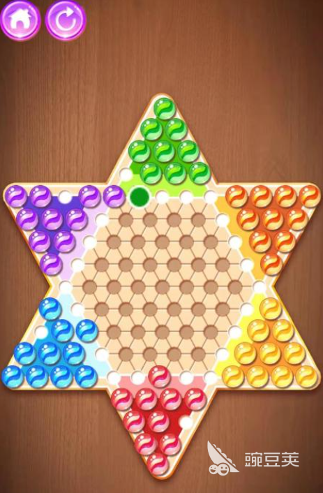 2025年適合三個人玩的室內(nèi)游戲推薦：輕松有趣的3人互動選擇截圖